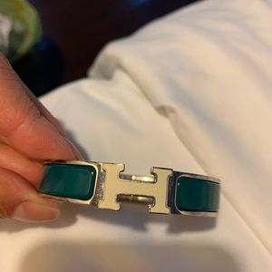 Hermes authentic rare Clic H w white enamel bangle